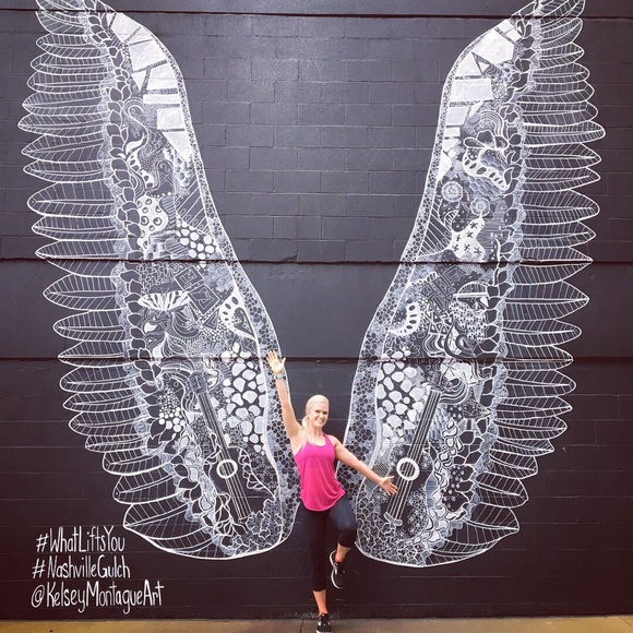 Meet your Posher, Summer. - Picture 1 of 2